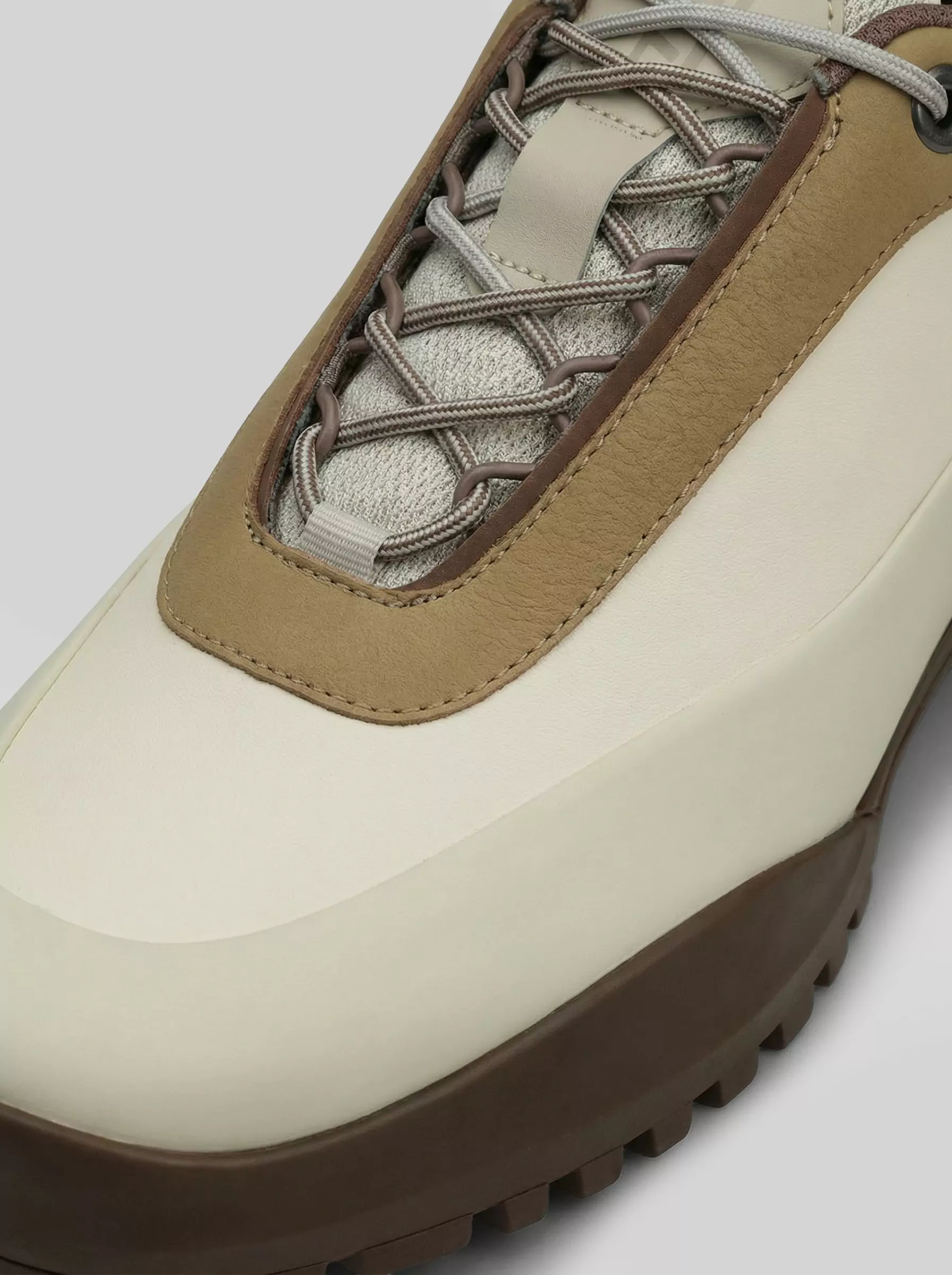 Trail Grip Hiking Shoes - Image 3